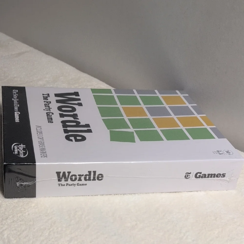 Hasbro Wordle The Party Game - White with Green & Yellow Tiles - Picture 3 of 16